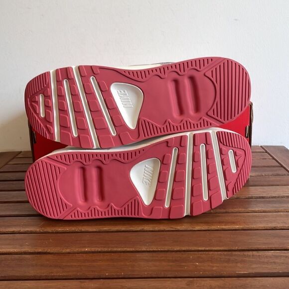 Nike Air Max 90 LV8 SE Valentine's Day 2024 US Women 9/UK6.5/EU40.5(FZ5164-133) - Picture 10 of 13